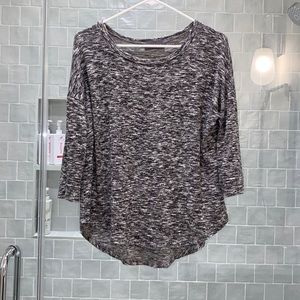 cherish black and white 3/4 length top!!